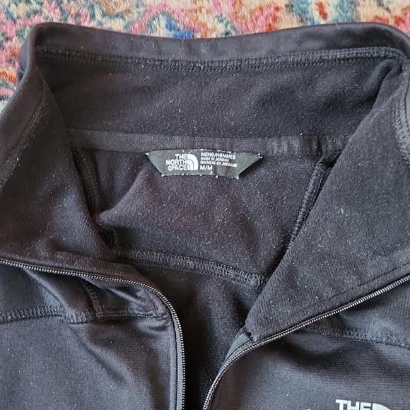 The North Face Black Half-Zip Jacket - Picture 2 of 3